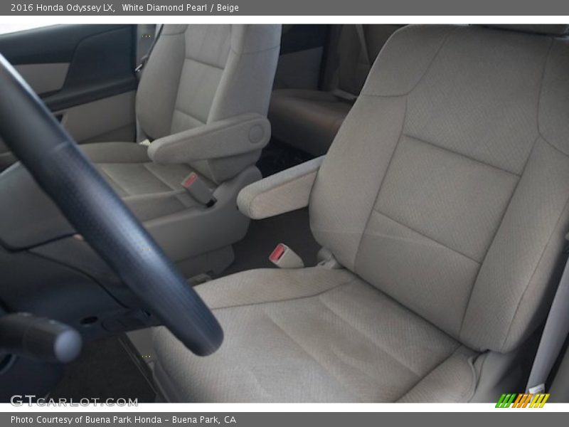 White Diamond Pearl / Beige 2016 Honda Odyssey LX