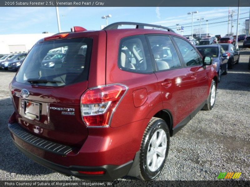 Venetian Red Pearl / Gray 2016 Subaru Forester 2.5i