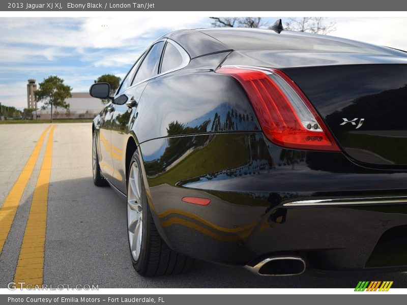 Ebony Black / London Tan/Jet 2013 Jaguar XJ XJ