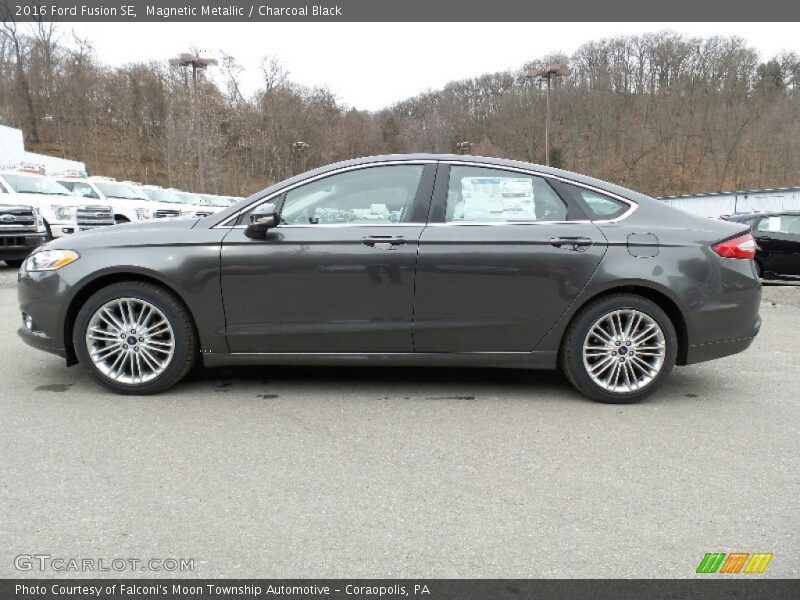 Magnetic Metallic / Charcoal Black 2016 Ford Fusion SE