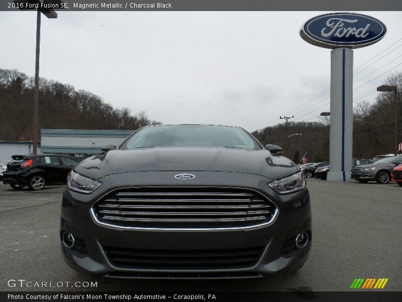 Magnetic Metallic / Charcoal Black 2016 Ford Fusion SE