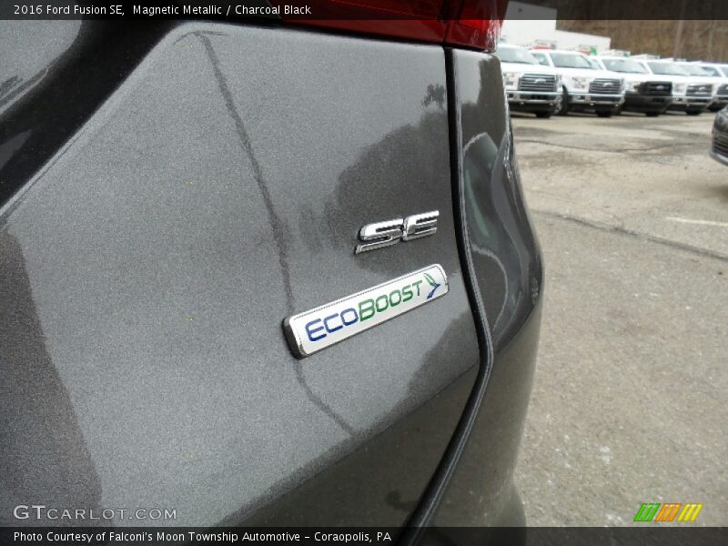 Magnetic Metallic / Charcoal Black 2016 Ford Fusion SE