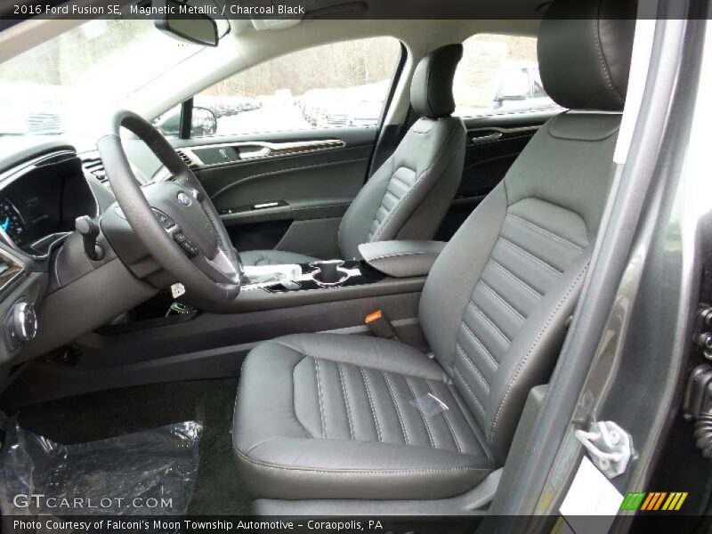 Magnetic Metallic / Charcoal Black 2016 Ford Fusion SE