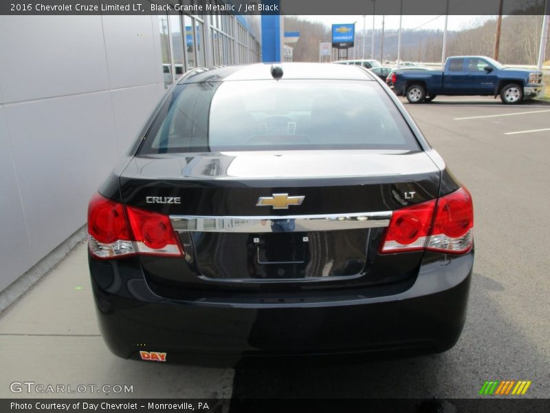 Black Granite Metallic / Jet Black 2016 Chevrolet Cruze Limited LT