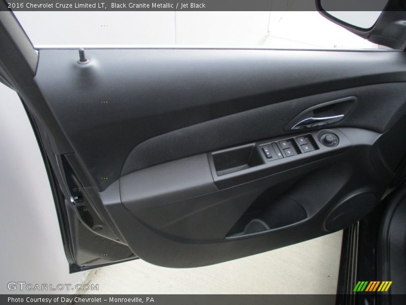 Black Granite Metallic / Jet Black 2016 Chevrolet Cruze Limited LT