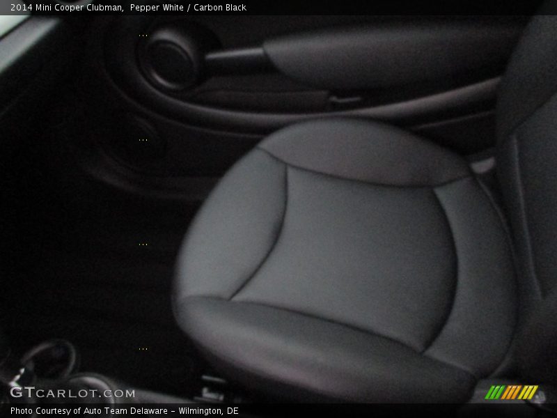 Pepper White / Carbon Black 2014 Mini Cooper Clubman