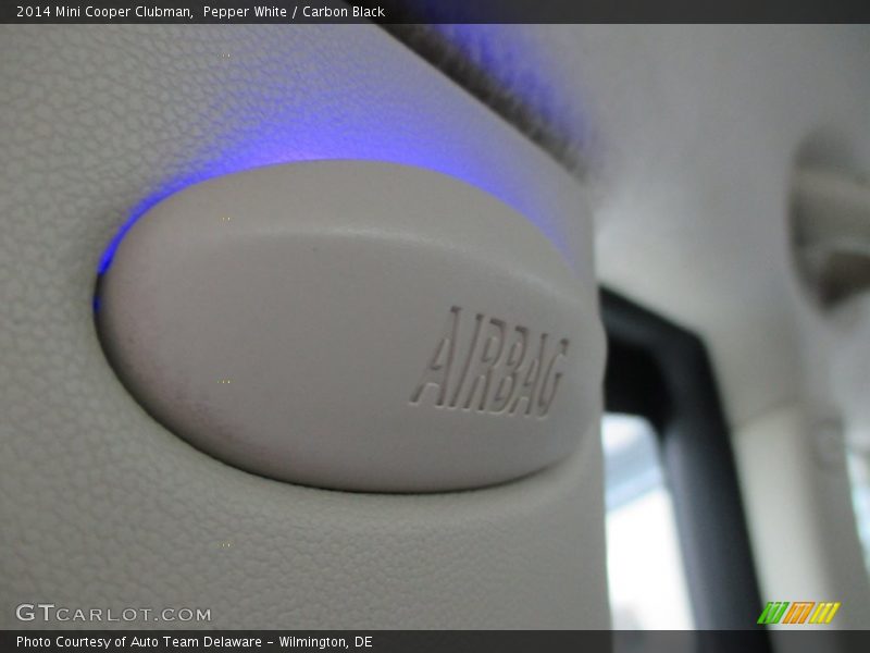Pepper White / Carbon Black 2014 Mini Cooper Clubman