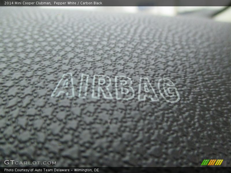 Pepper White / Carbon Black 2014 Mini Cooper Clubman