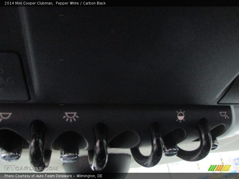 Pepper White / Carbon Black 2014 Mini Cooper Clubman