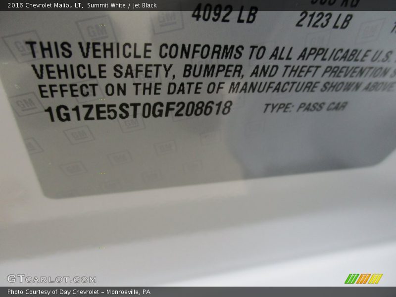 Summit White / Jet Black 2016 Chevrolet Malibu LT