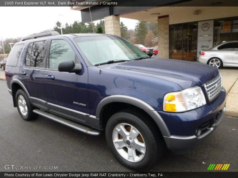 Dark Blue Pearl Metallic / Graphite 2005 Ford Explorer XLT 4x4