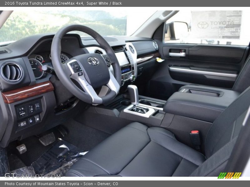 Super White / Black 2016 Toyota Tundra Limited CrewMax 4x4