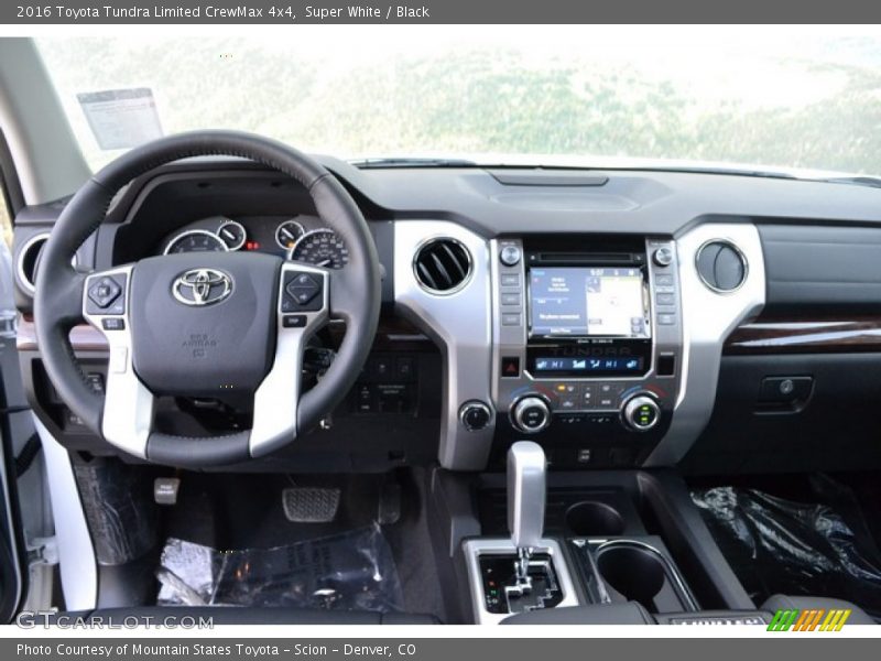 Super White / Black 2016 Toyota Tundra Limited CrewMax 4x4