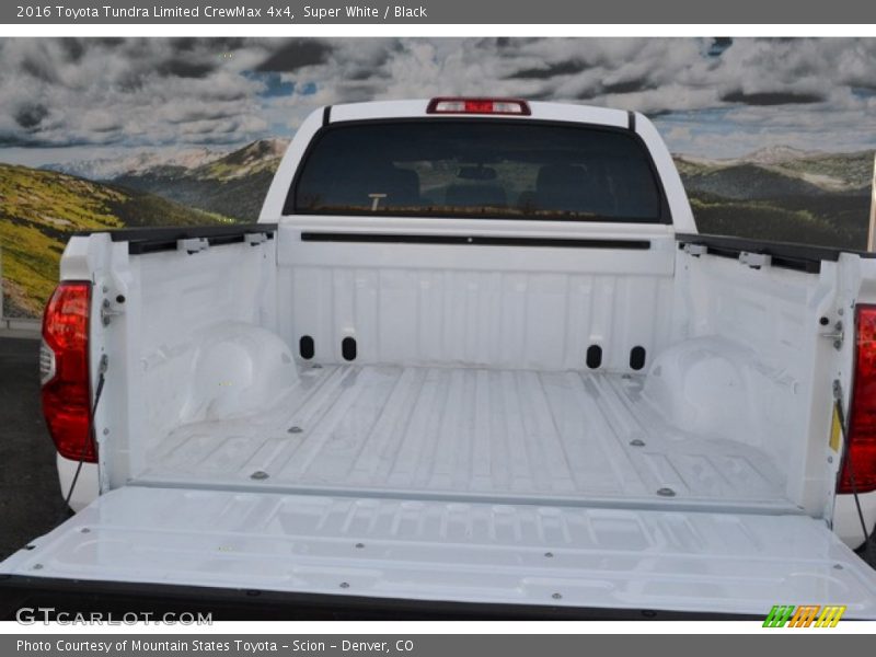 Super White / Black 2016 Toyota Tundra Limited CrewMax 4x4