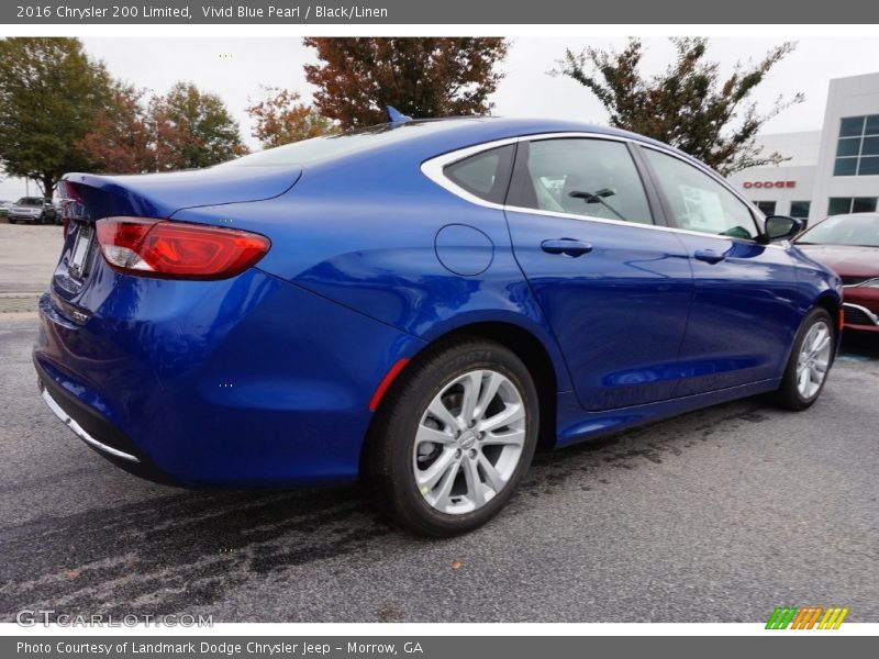 Vivid Blue Pearl / Black/Linen 2016 Chrysler 200 Limited