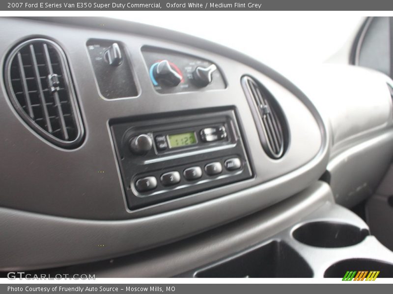 Oxford White / Medium Flint Grey 2007 Ford E Series Van E350 Super Duty Commercial