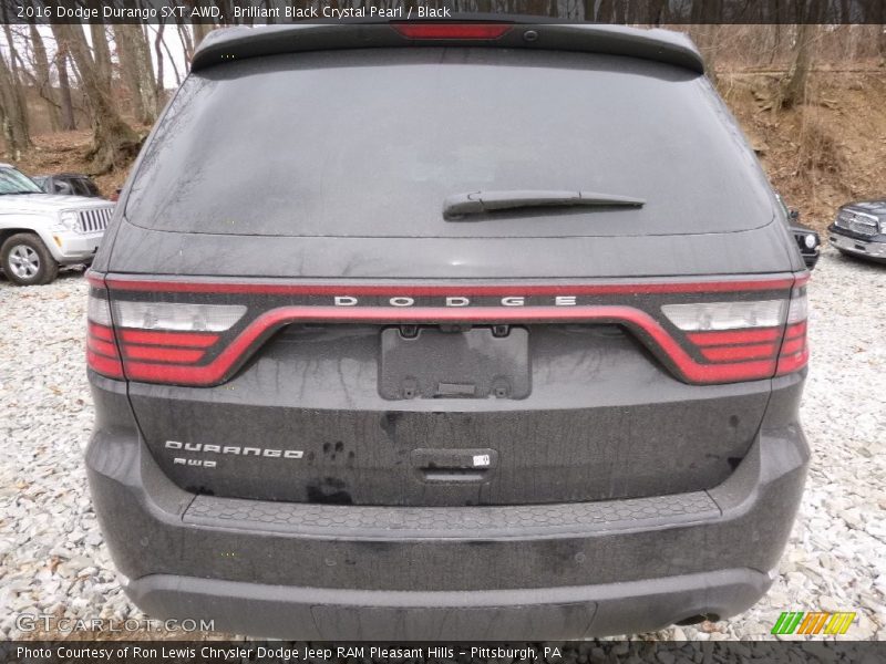 Brilliant Black Crystal Pearl / Black 2016 Dodge Durango SXT AWD