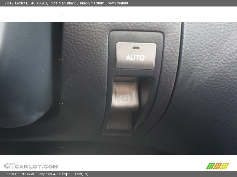 Obsidian Black / Black/Medium Brown Walnut 2012 Lexus LS 460 AWD