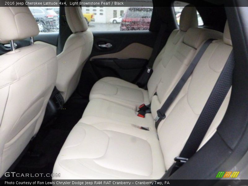 Light Brownstone Pearl / Black 2016 Jeep Cherokee Latitude 4x4