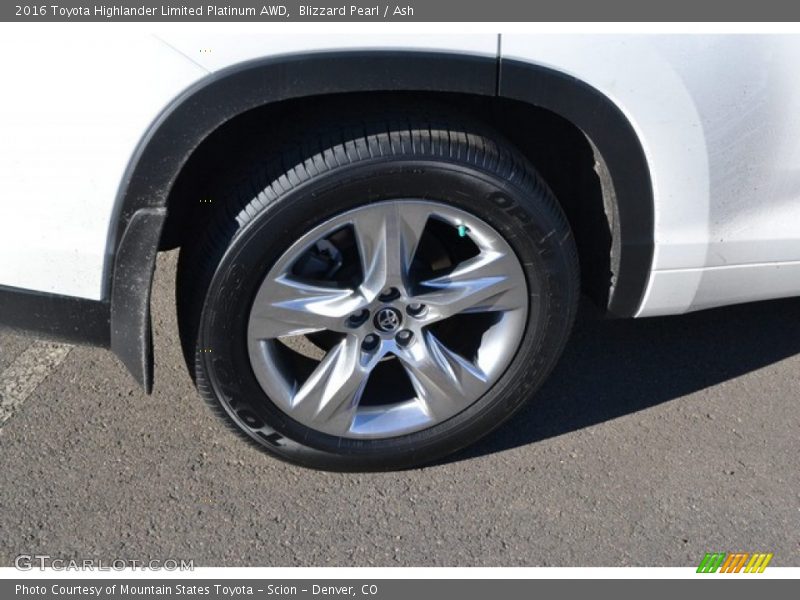 Blizzard Pearl / Ash 2016 Toyota Highlander Limited Platinum AWD