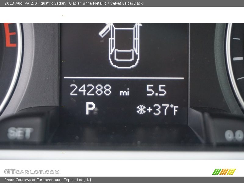 Glacier White Metallic / Velvet Beige/Black 2013 Audi A4 2.0T quattro Sedan