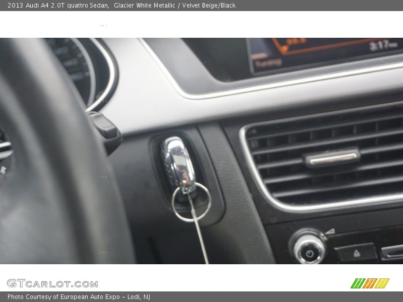 Glacier White Metallic / Velvet Beige/Black 2013 Audi A4 2.0T quattro Sedan
