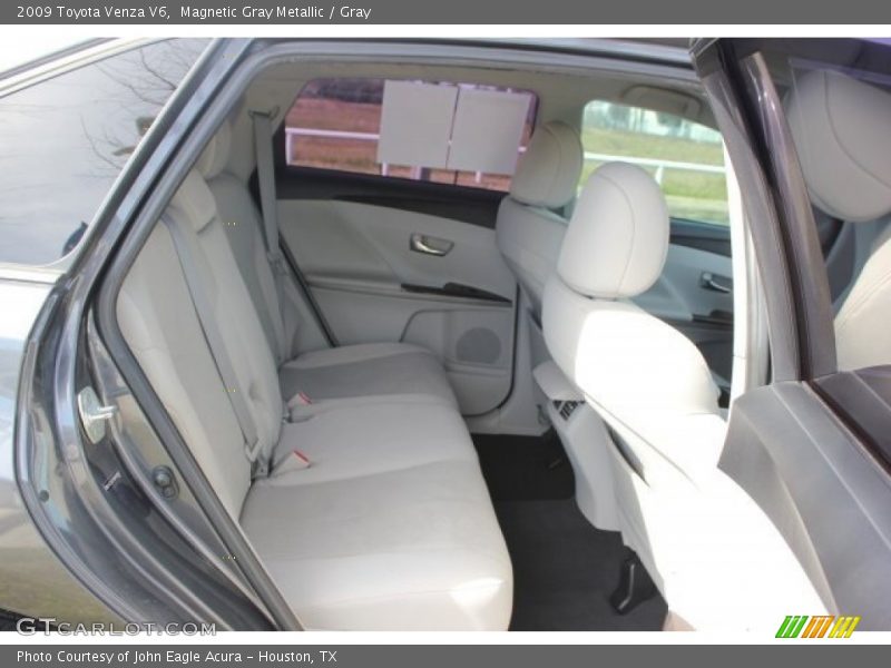 Magnetic Gray Metallic / Gray 2009 Toyota Venza V6