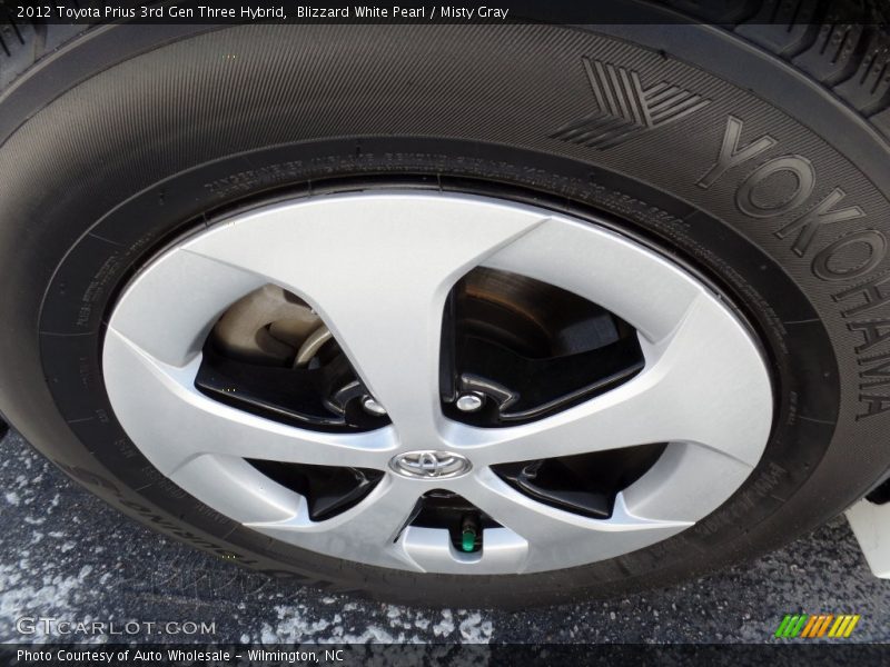 Blizzard White Pearl / Misty Gray 2012 Toyota Prius 3rd Gen Three Hybrid