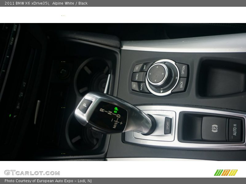 Alpine White / Black 2011 BMW X6 xDrive35i