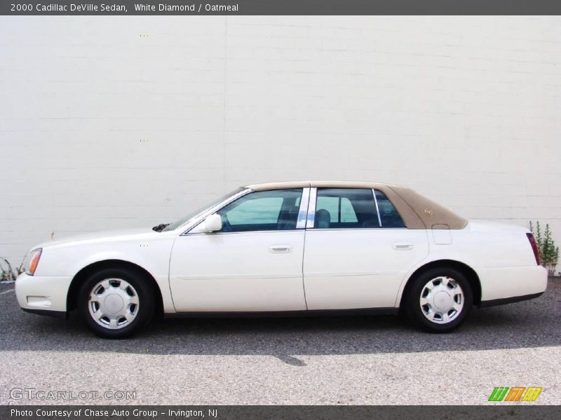 White Diamond / Oatmeal 2000 Cadillac DeVille Sedan