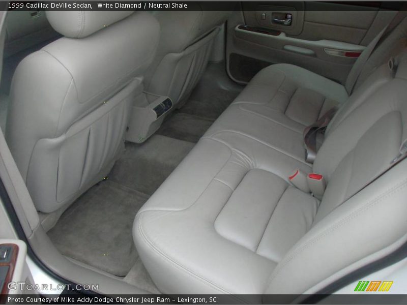 White Diamond / Neutral Shale 1999 Cadillac DeVille Sedan