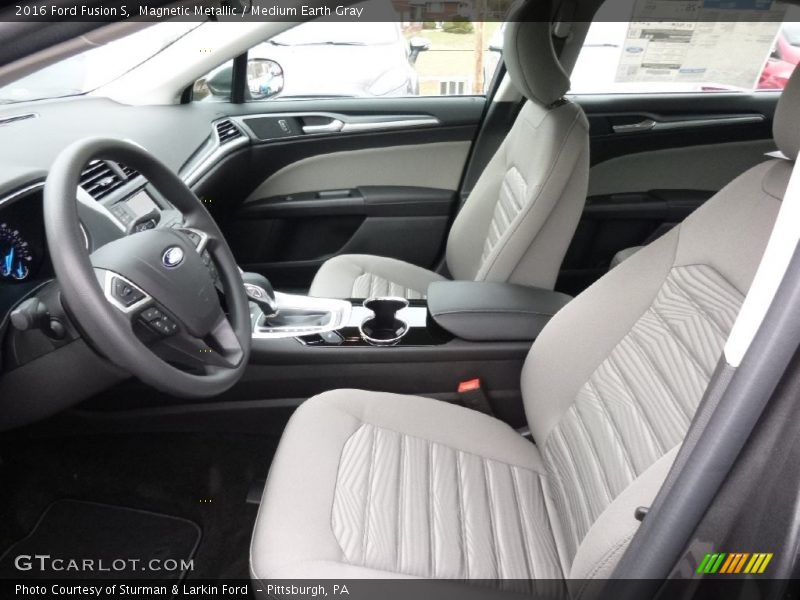 Magnetic Metallic / Medium Earth Gray 2016 Ford Fusion S