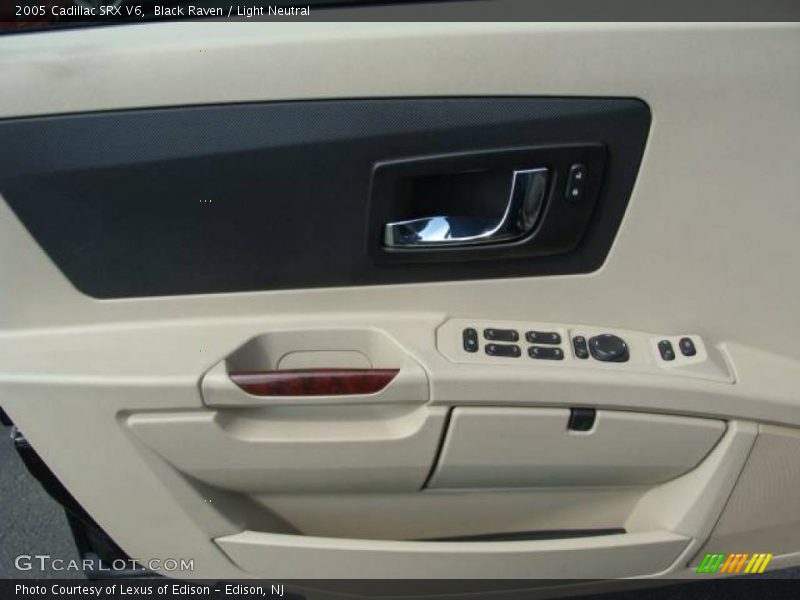 Black Raven / Light Neutral 2005 Cadillac SRX V6