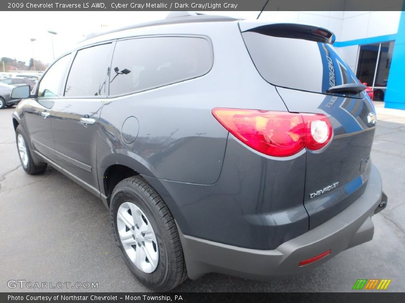 Cyber Gray Metallic / Dark Gray/Light Gray 2009 Chevrolet Traverse LS AWD