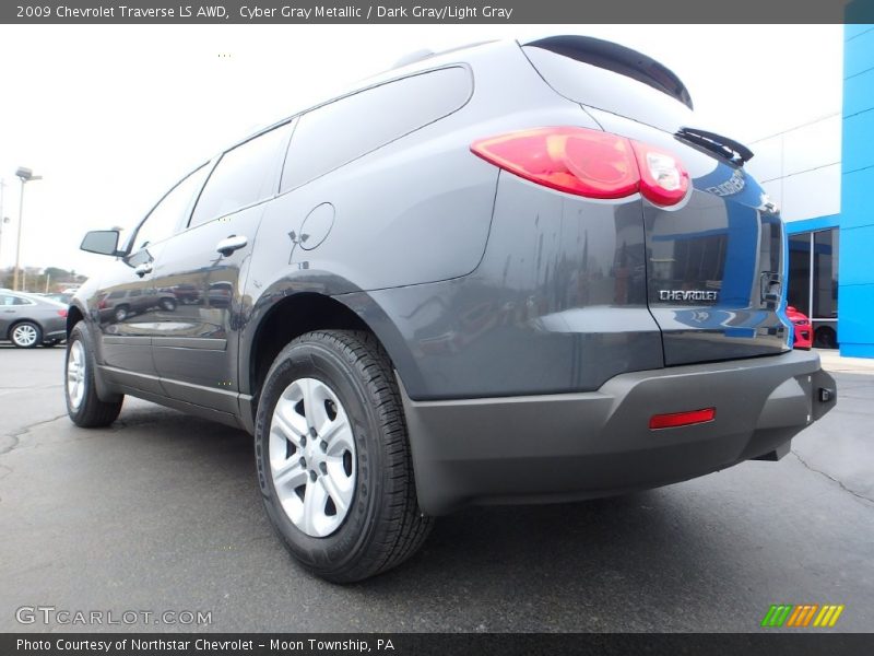 Cyber Gray Metallic / Dark Gray/Light Gray 2009 Chevrolet Traverse LS AWD