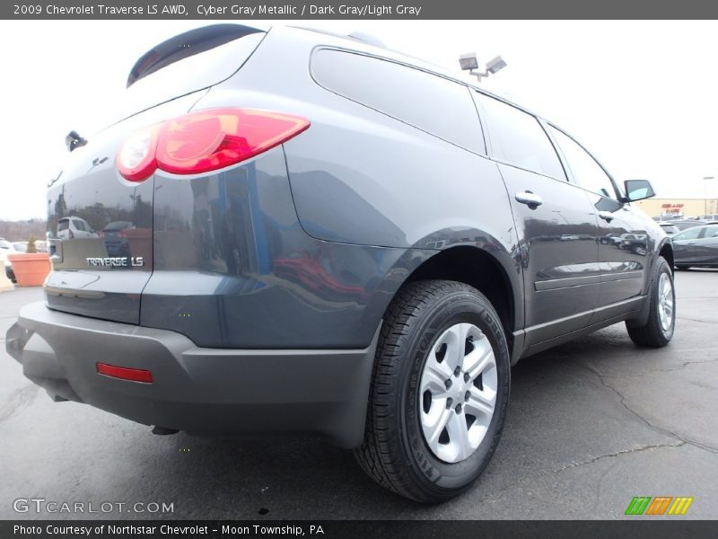 Cyber Gray Metallic / Dark Gray/Light Gray 2009 Chevrolet Traverse LS AWD