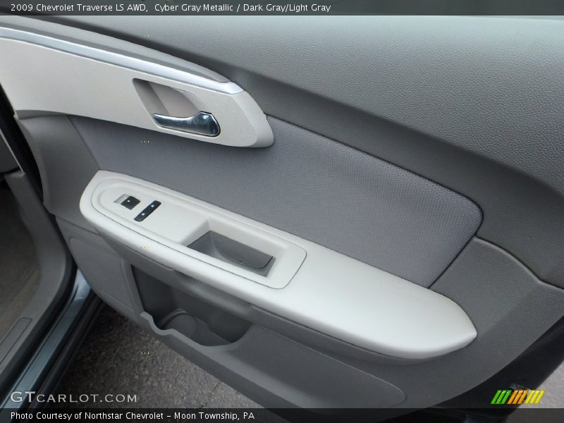 Cyber Gray Metallic / Dark Gray/Light Gray 2009 Chevrolet Traverse LS AWD