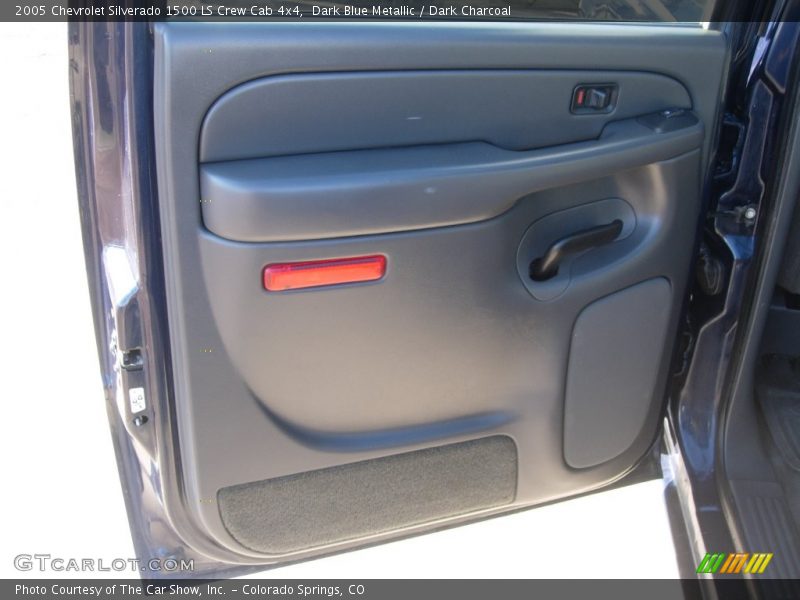 Dark Blue Metallic / Dark Charcoal 2005 Chevrolet Silverado 1500 LS Crew Cab 4x4