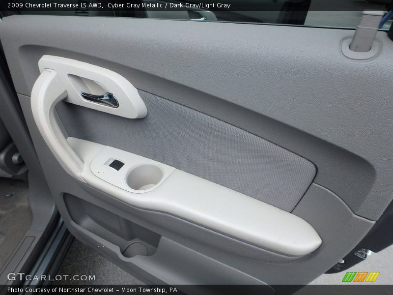 Cyber Gray Metallic / Dark Gray/Light Gray 2009 Chevrolet Traverse LS AWD