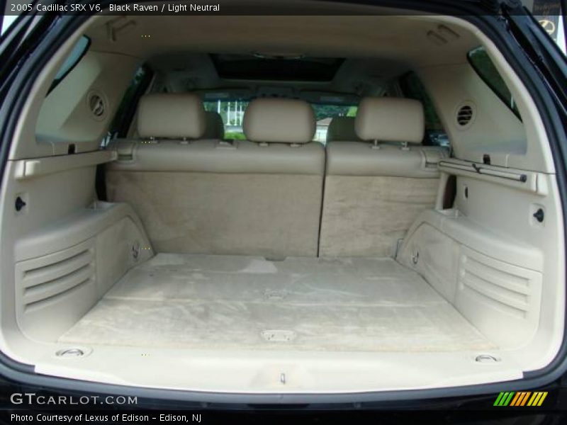 Black Raven / Light Neutral 2005 Cadillac SRX V6