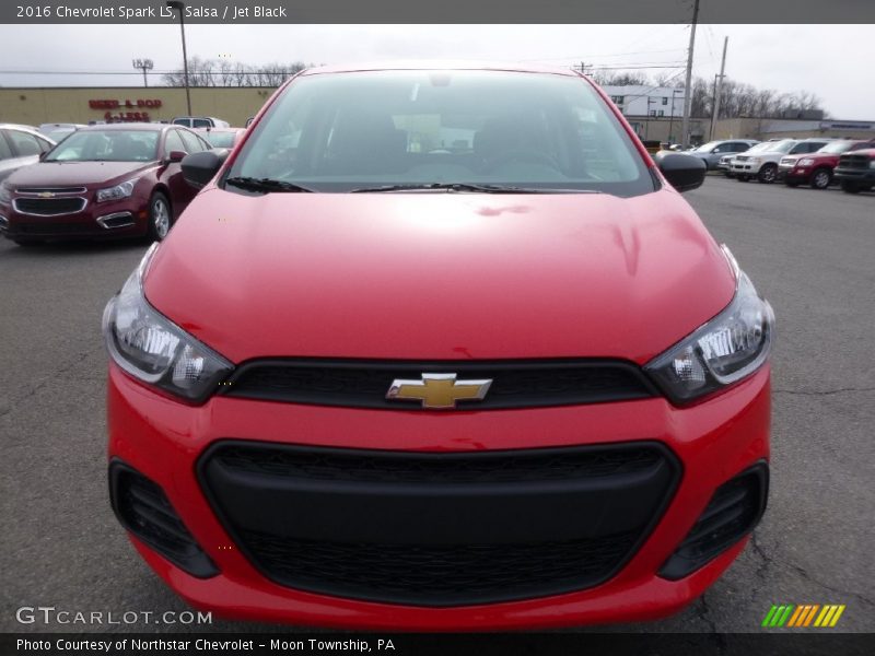 Salsa / Jet Black 2016 Chevrolet Spark LS