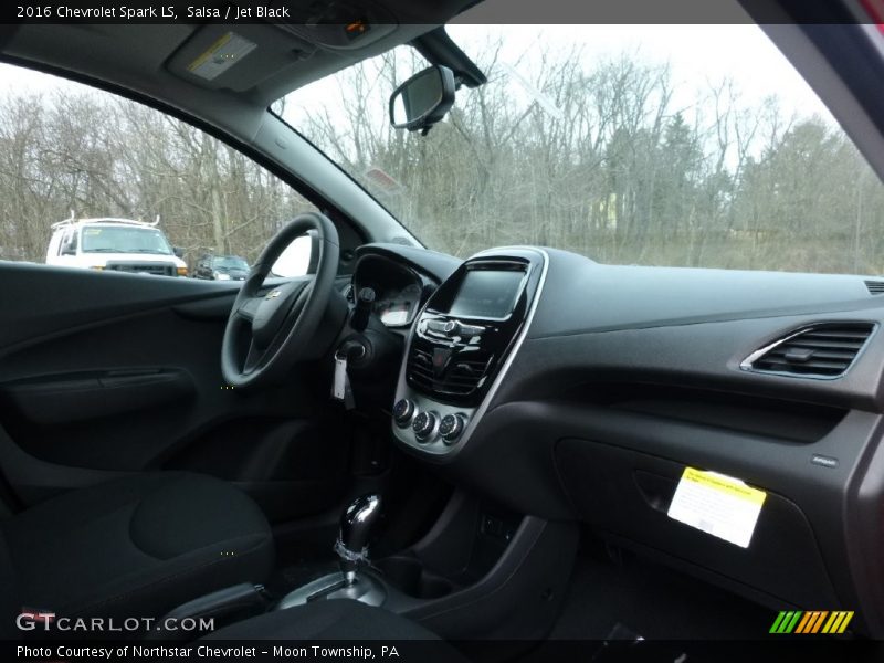Salsa / Jet Black 2016 Chevrolet Spark LS