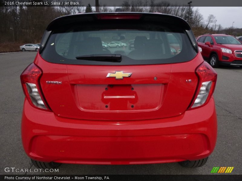 Salsa / Jet Black 2016 Chevrolet Spark LS