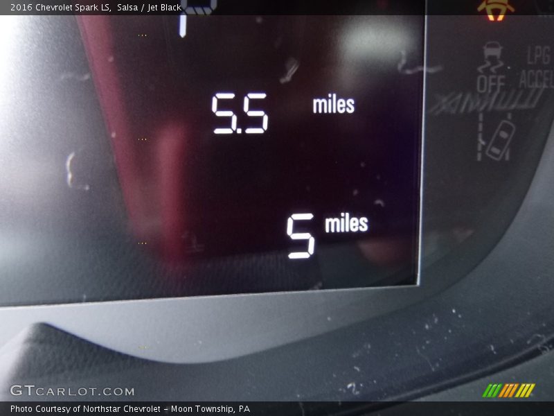 Salsa / Jet Black 2016 Chevrolet Spark LS