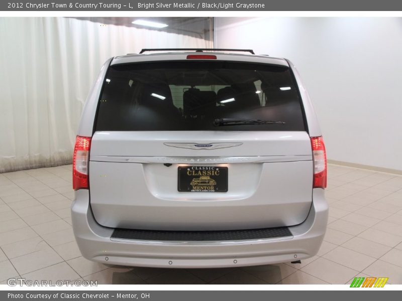 Bright Silver Metallic / Black/Light Graystone 2012 Chrysler Town & Country Touring - L
