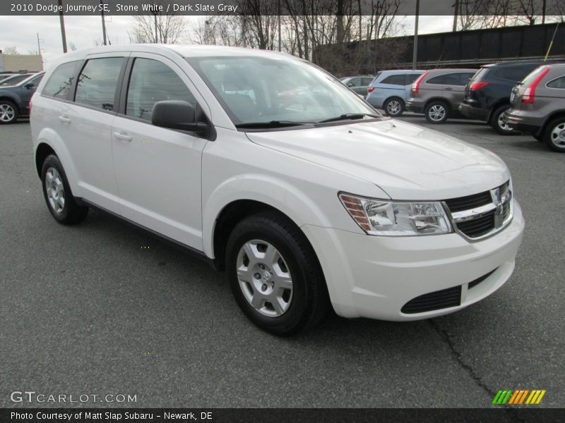 Front 3/4 View of 2010 Journey SE