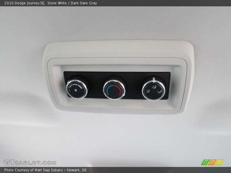 Stone White / Dark Slate Gray 2010 Dodge Journey SE