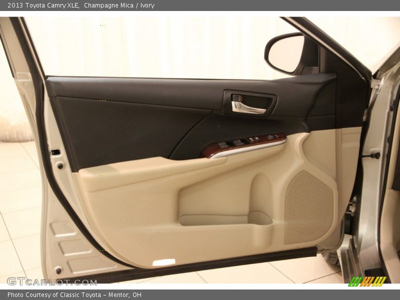 Champagne Mica / Ivory 2013 Toyota Camry XLE