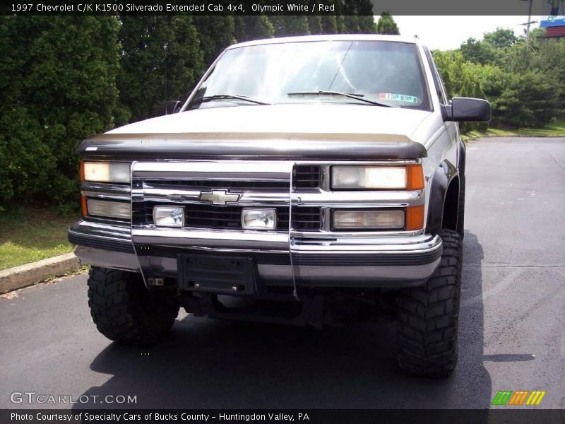 Olympic White / Red 1997 Chevrolet C/K K1500 Silverado Extended Cab 4x4