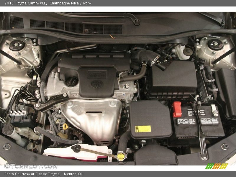 Champagne Mica / Ivory 2013 Toyota Camry XLE